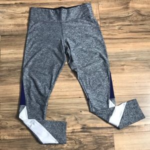 PINK Victoria’s Secret Ultimate grey white and purple legging